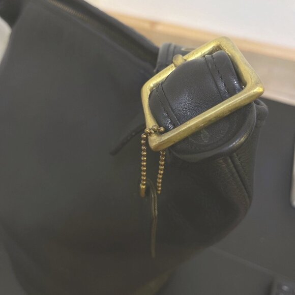 Vintage Coach Black Leather Hobo Bag With Adjustable Strap & Brass Hardware - Picture 12 of 16